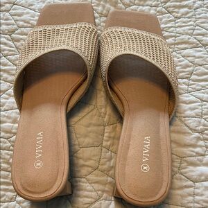 Vivaia Women's Beige Slide Sandals low heels size 10 euro 41